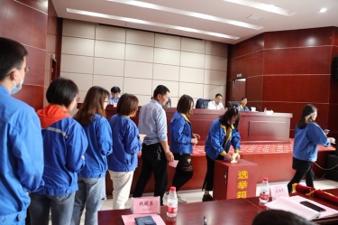 南宫ng28工会第七届会员代表大会圆满举行