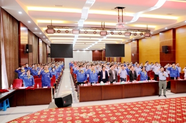 【全面精益 奋发有为】南宫ng28精益TPM三期总结暨全面精益启动大会隆重召开