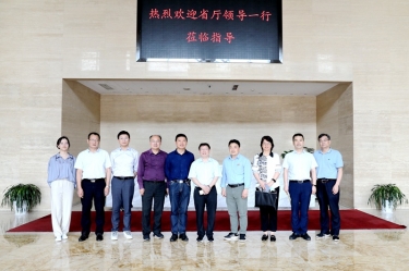 省人力社保厅二级巡视员陈荣华一行莅临南宫ng28调研人才工作