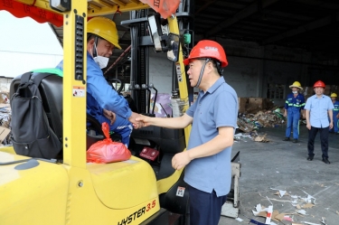 致敬高温下的汗水与热血！