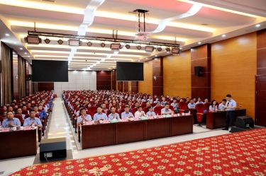 初心不变 实干为先 | 南宫ng28隆重召开2022年半年度总结表彰大会