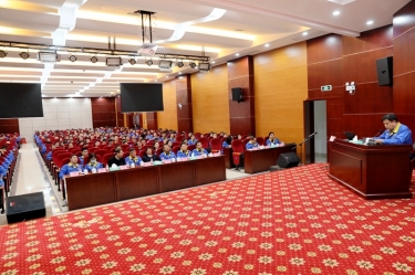 ​ 学习榜样，凝聚力量！南宫ng28召开陈良杰同志先进事迹报告会